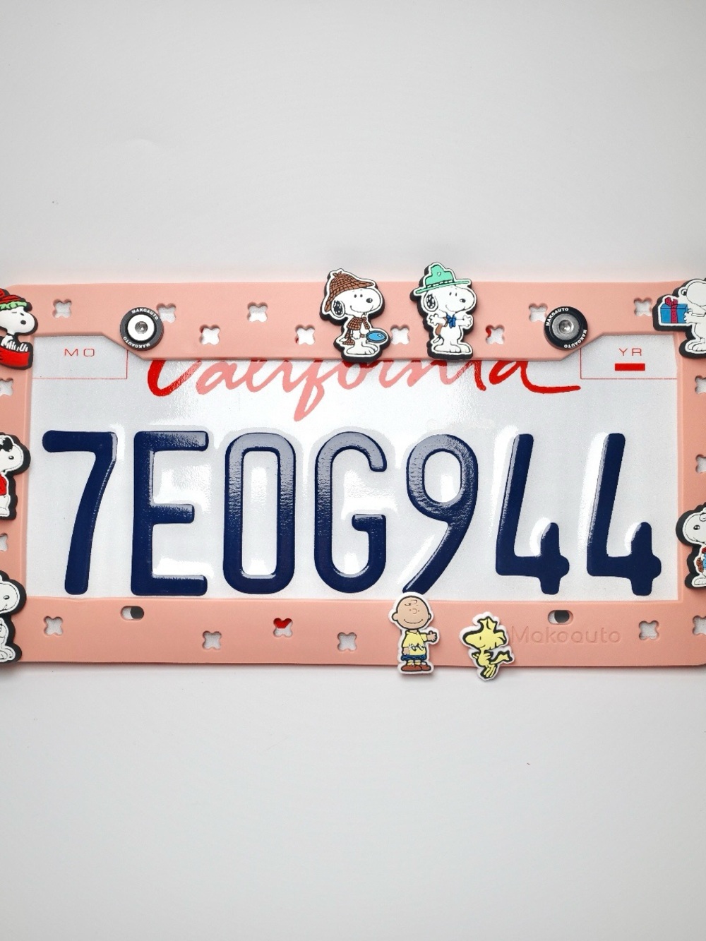 Makoauto Pink Snoopy Peanuts License Plate Frame